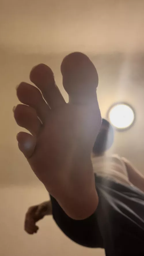 “Hey bro, you look stressed. Can I help you with a face massage?” by MyrosFeet