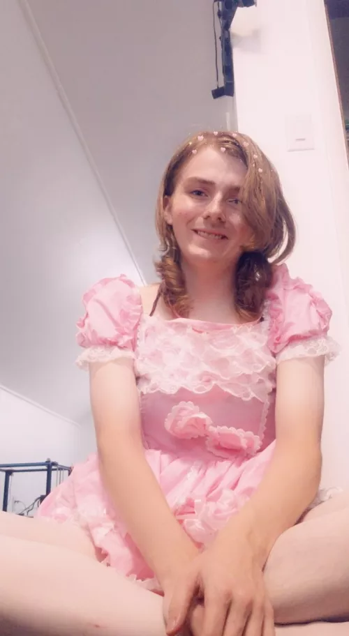 Hey cuties 🥰 by SignificantWing9547