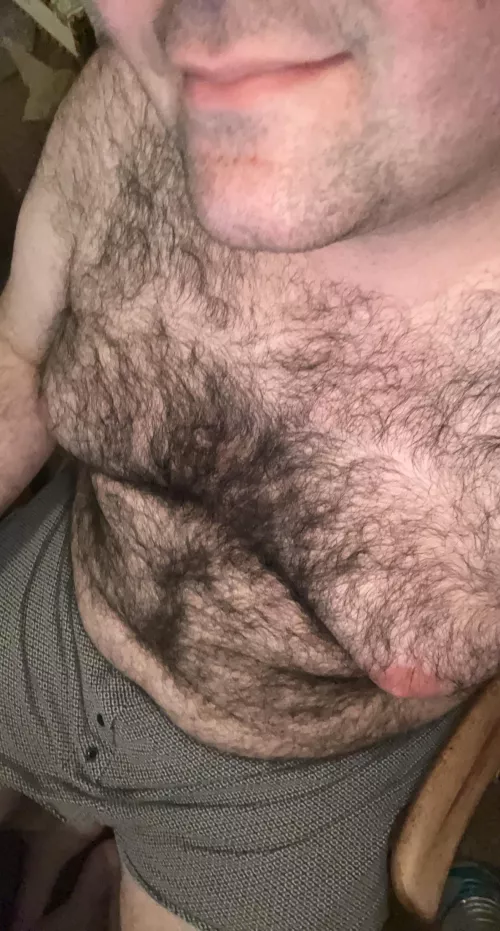Hey daddies boys 34 UK here DM me I have Snapchat too by british_bear28