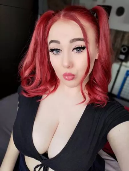 Hey ... do you like my Lips ;) by EveCamgirl