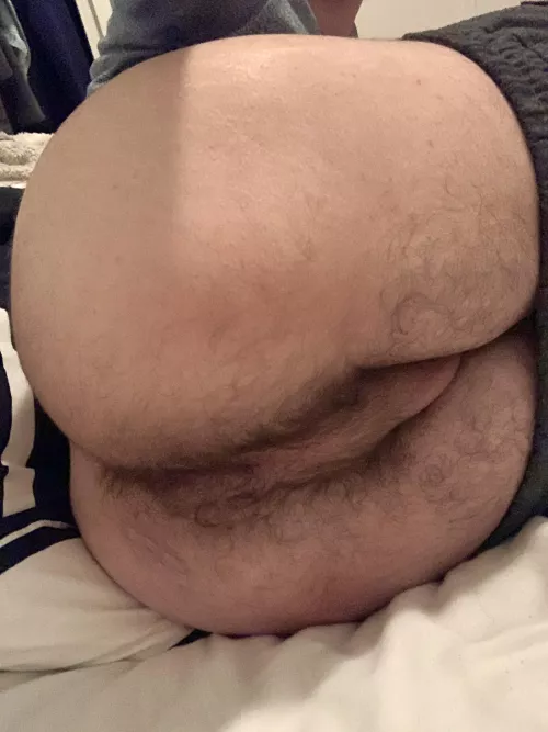 hey, do you mind a bit of hair down there? by Ew_Humans