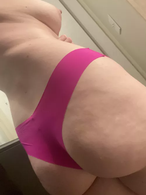 Hey everyone come check out my pages!! I wanna please you all!!! Links are in the comments. by GroundbreakingSea735