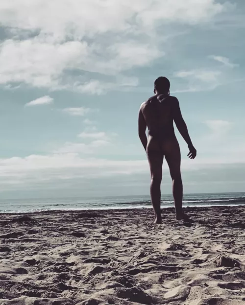 Hey everyone! I’m a 22 year old male from Ontario, California who’s very new to the lifestyle and I’m looking for nudist/naturist friends in my area. Preferably around my age but I’m down to hang with any age group! by LoveRace999