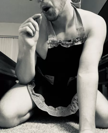 Hey everyone I’m new here please check out my Instagram @tim_explicit and Twitter for more😈😈 by Inevitable_Advisor63