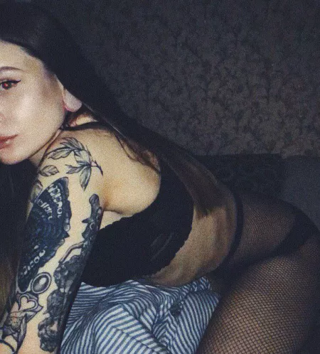 Hey 😈 by Maryoceanz