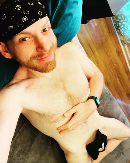 Hey fellow gingers 😈😊 just feeling sexy this fine Monday morning and hoping to brighten yours 😁 by bnickol90