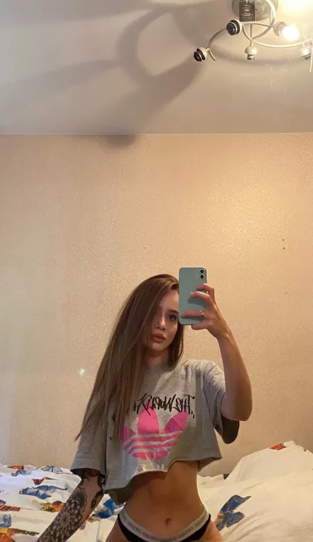 Hey 😈 by Maryoceanz