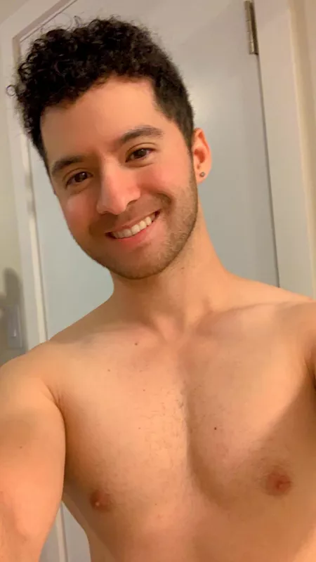 Hey guys! 🎮😚 by mccola123