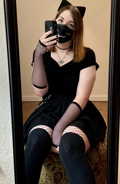 Hey guys, been a while 🖤 by SenpaiKitties