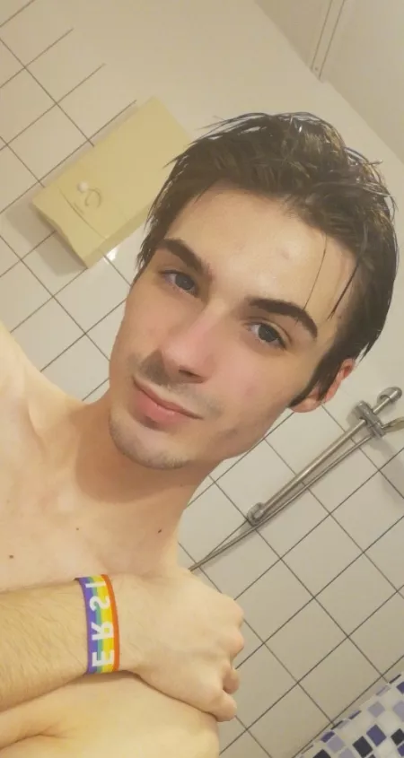 Hey guys ¡ Hope you had a great weekend :) by kevthenerd