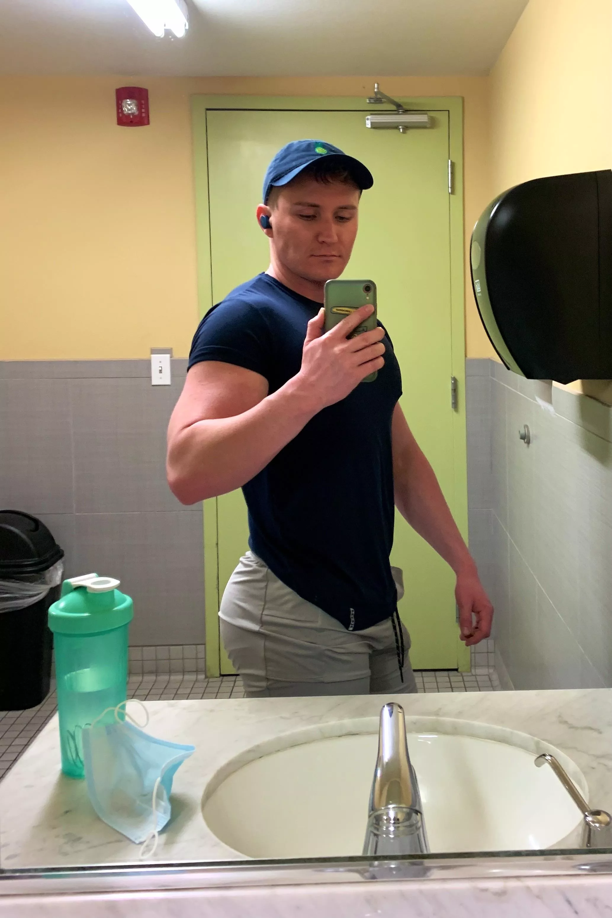 Hey guys, hope you’re holidays are going well :) anyone else eat way too much on Christmas? posted by bronabul