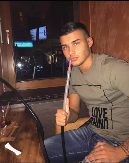 Hey guys. Looking for some people to play dead by daylight. Recently started playing it. Newbie. by SomeDumSurvivour