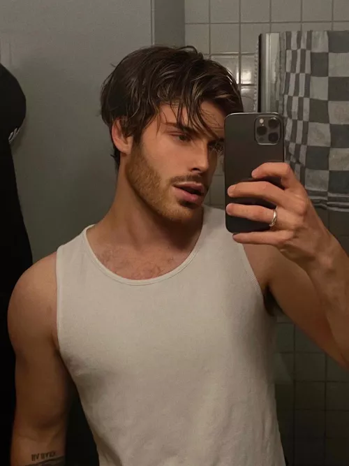 Hey guys, took this after the gym. Thought I’d share by Asterike