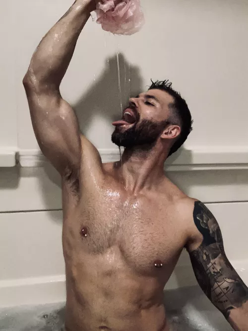 Hey hey hey by quitethekynk