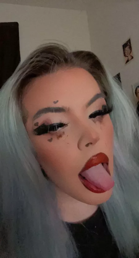 Hey hope y’all like my makeup today the hearts are my favorite part 😋🥰 by Hellooooooomydear