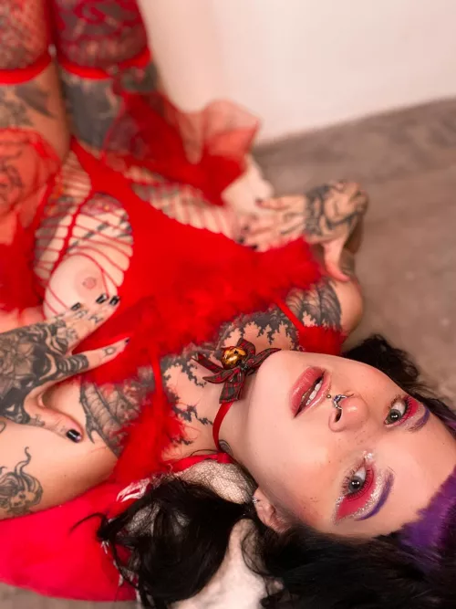 Hey, I am a big ass fun alt girl ❤️ Would love to share me MV profile with you in comments 👇🏻❤️ by sweet_alice_green