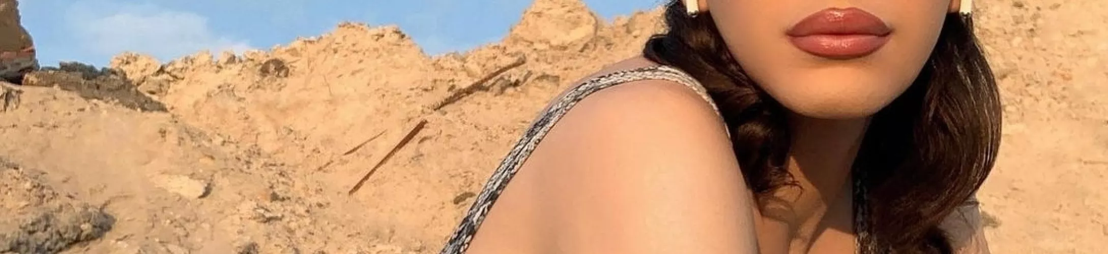 Hey I'm an Arab Sissy anyone to chat with me? by AngelSora87