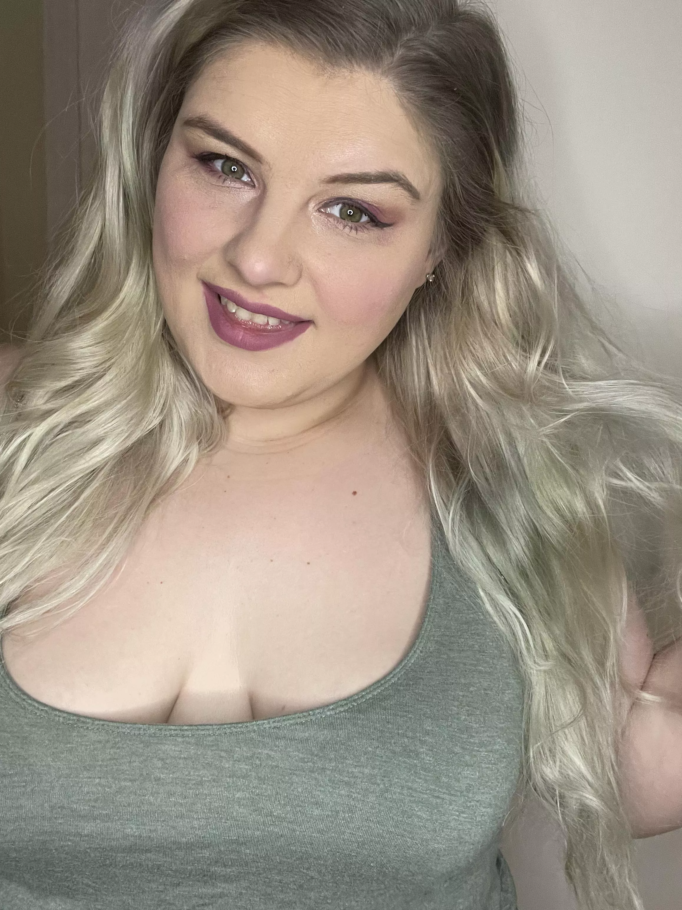 Hey! I’m Molly! posted by mollybarnettexx