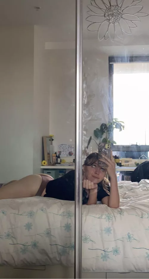 hey :) im tahlia, 18, virgin and im bored by PrincessTahlia9