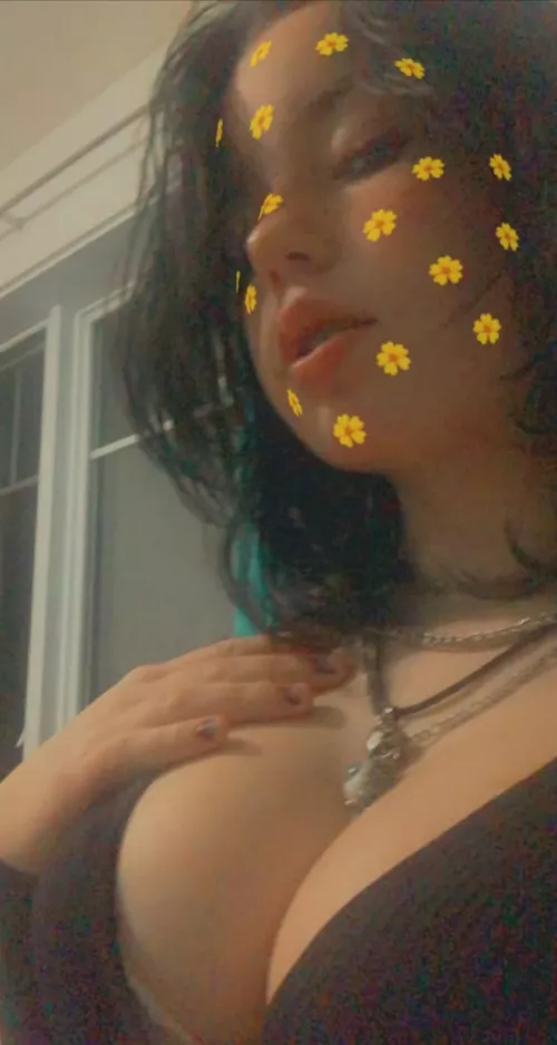 Hey is anyone interested in cum tribute my friend by LalisaManobanIsSexy