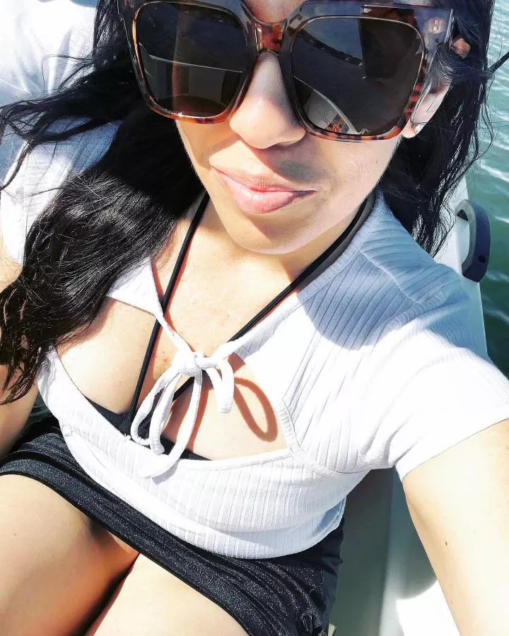 Hey just double checking to see if my lips qualify for this sub 👄 posted by Vernaceei