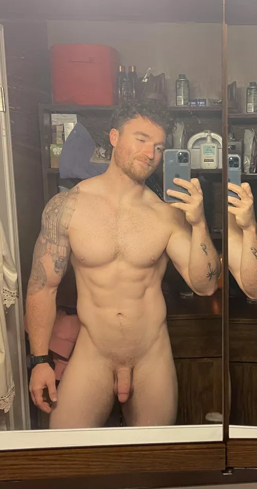 Hey look I’m naked, why aren’t you? by Secret_Reign