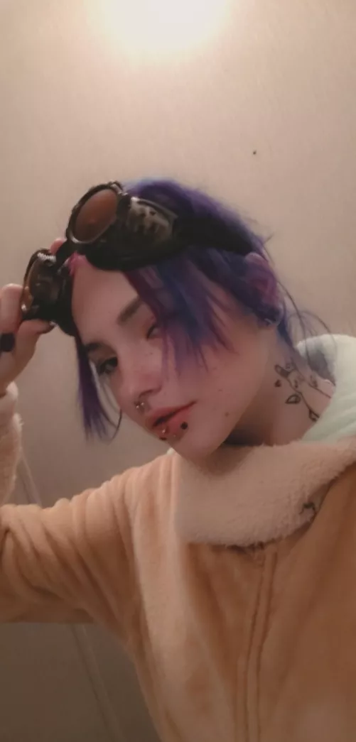 Hey loves! I survived the ice storm lol. by Toxinate0290