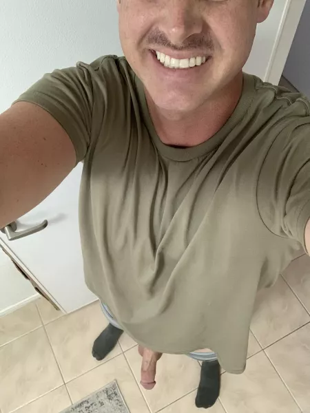 Hey! My cock is down here! by Bigtallyeller