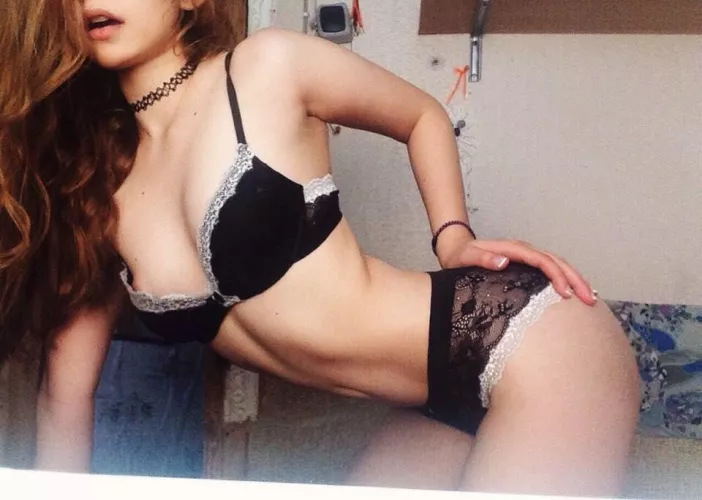 Hey my king, your hot girl is waiting for you❤️‍🔥 I'm 22 years old and I want you to be hard🤫💦 by Downtown_Science4834