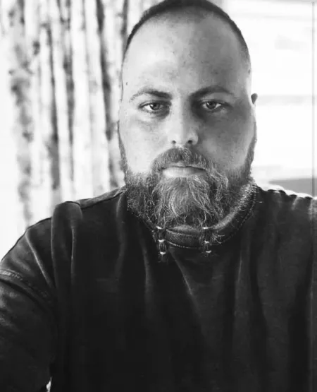 Hey new here by Wandering_Ronin91