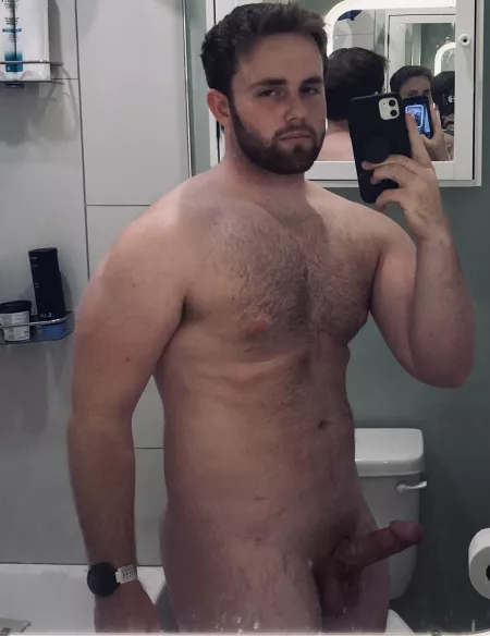 Hey. Show me around? by Pen112