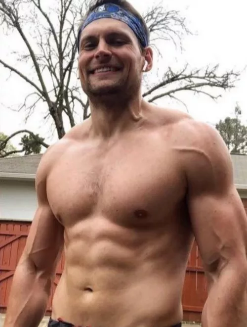 Hey studs! by bodybuckboomer