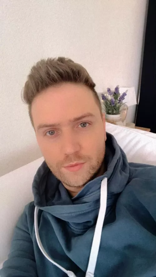 Hey there by Mitcho33