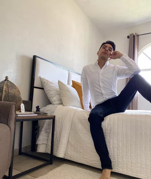 Hey there… ✌🏼 by Playful_Eagle7866