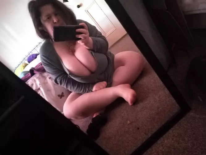 Hey there! by Hollow_Insanity