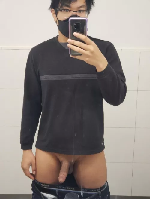 Hey there, how are my glasses? ^_^ by chamilktea