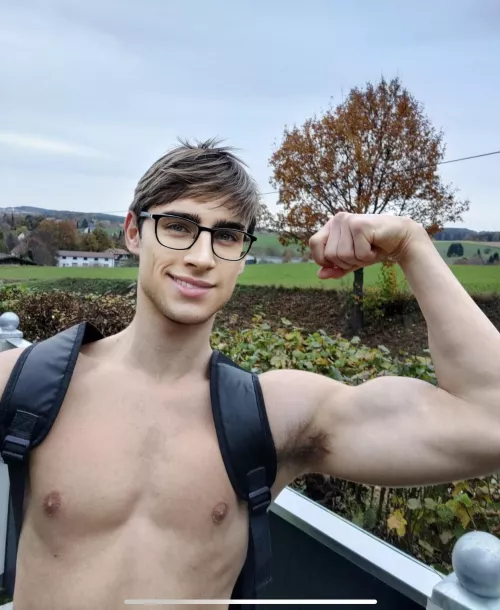 Hey there :) I hope you had a nice weekend. And a nice start to the new week :) by jonasheimof