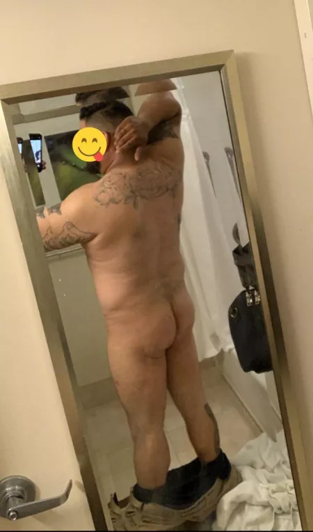 Hey there! I’m bored! Wanna chat? by Captainbear_990