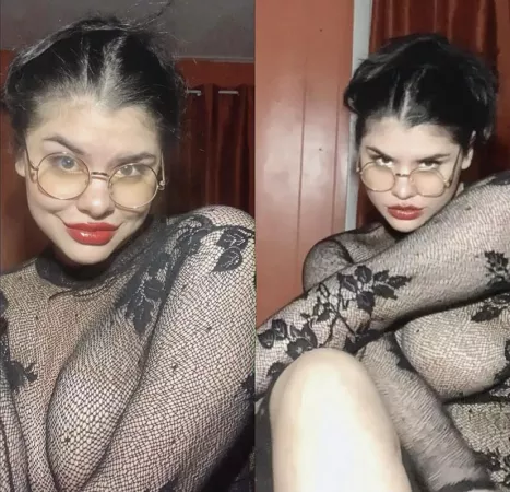 Hey there lovelies. (this may be conservative for the sub but this is quite new for me) hopefully more to come 💝 by DarlaFay