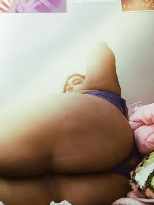 Hey there by Lovetogame1