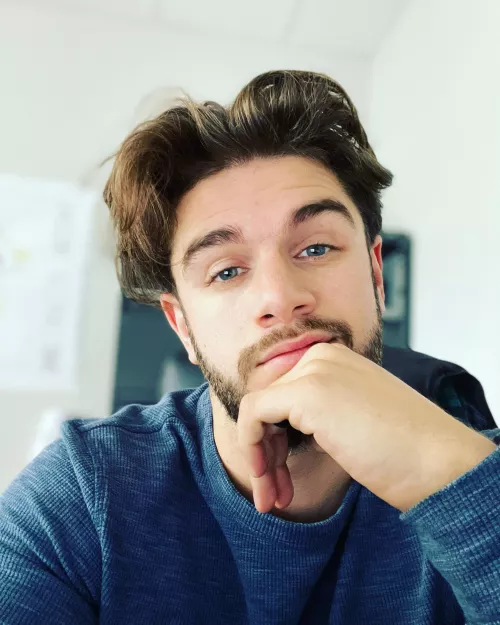 Hey there 👀 by YourFavoriteDilf91