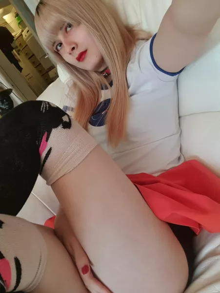 hey there, what you think of my kneesocks? by transgender21yo