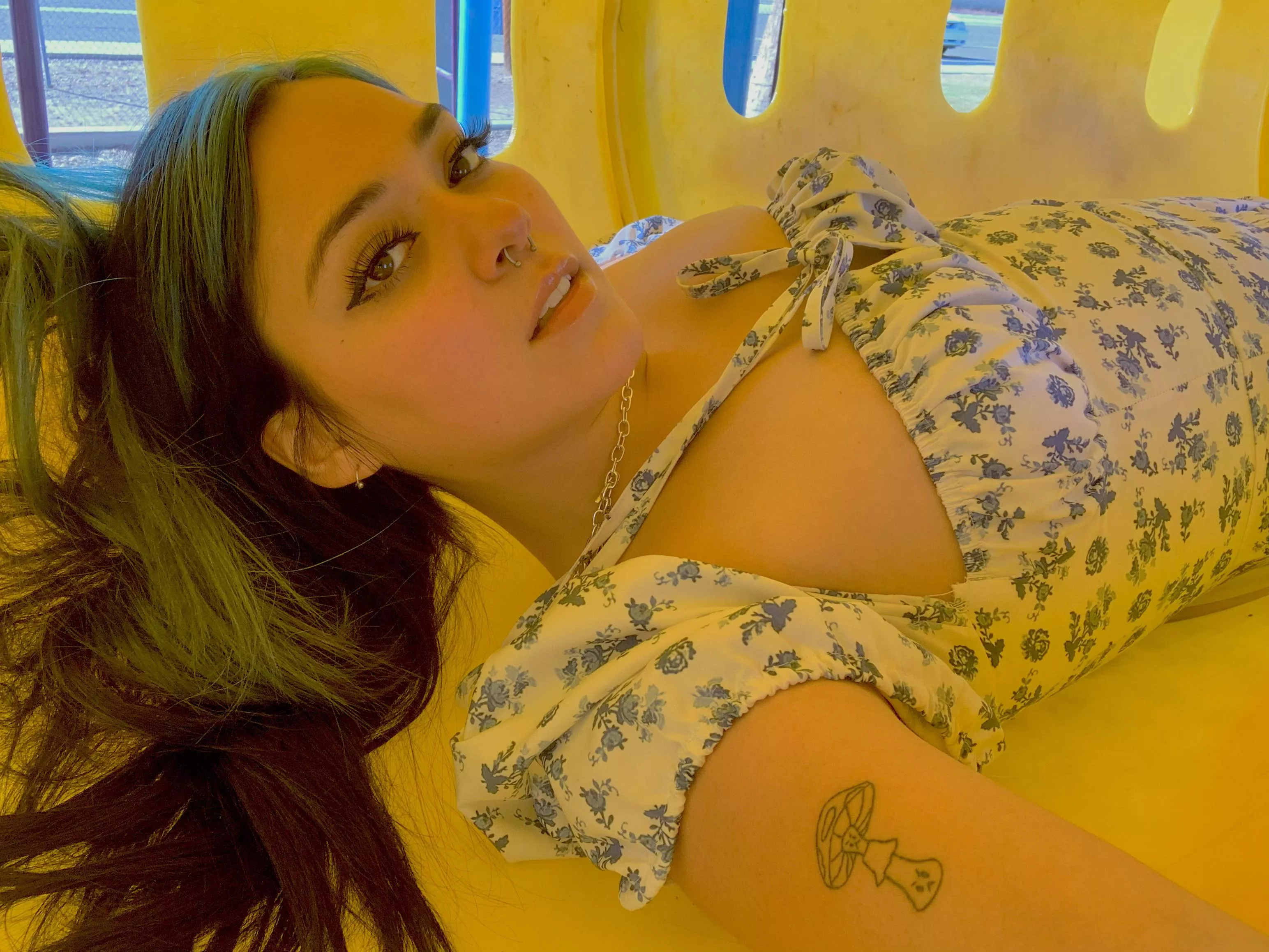 hey, whatcha’ doin? posted by loisfromfamilyguy