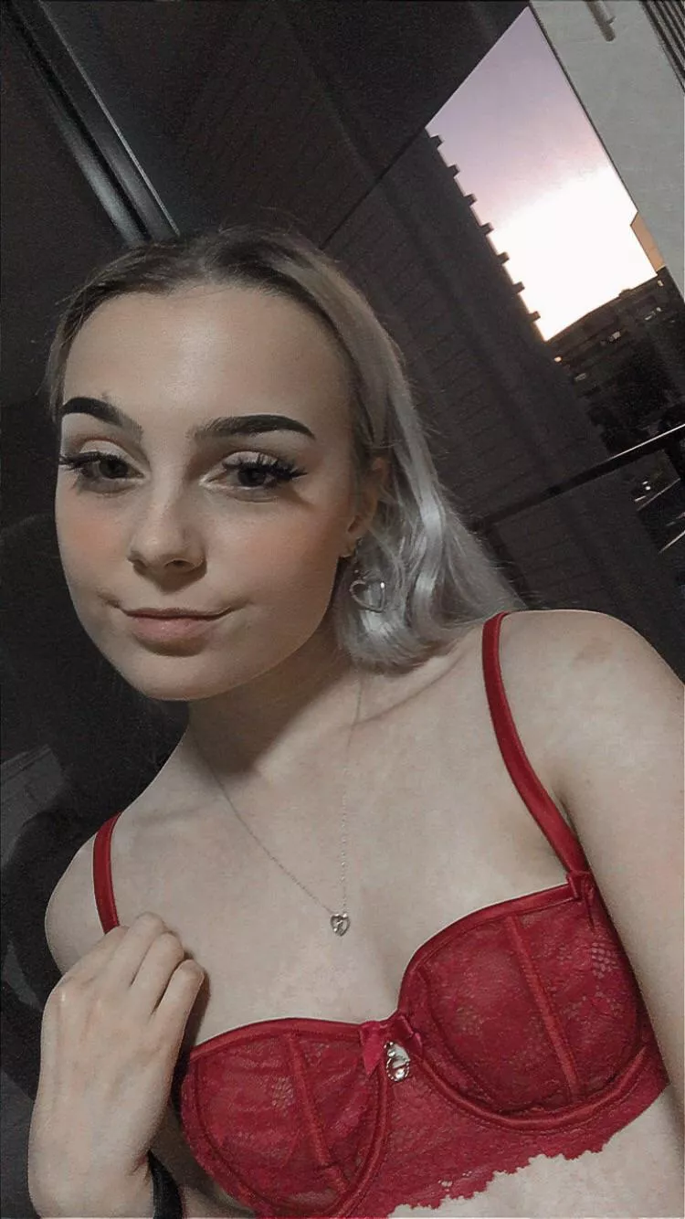 Hey x posted by babygirl_ivy