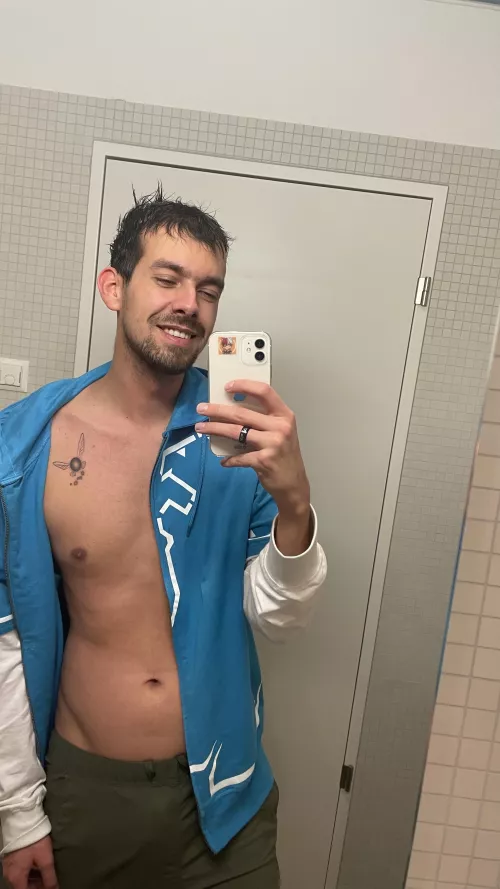 Hey y’all 🙋🏻‍♂️ by linkies-