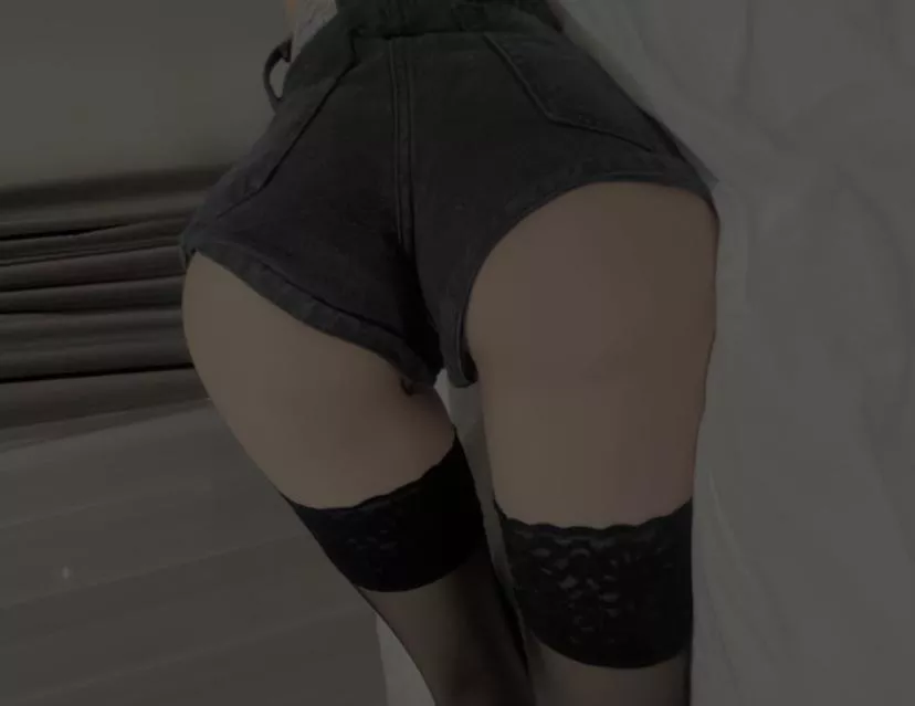Hey:₽Are you in a playful mood this Tuesday? posted by itselina