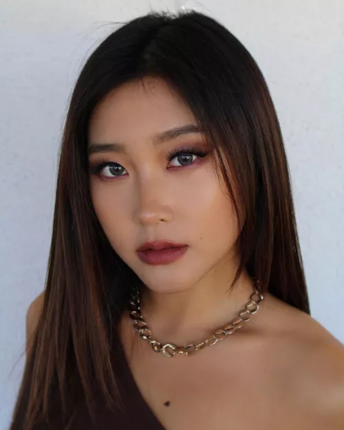 Heyoon Jeong by Sexhmm31