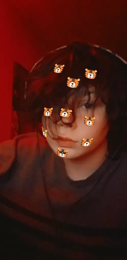 Heyy i new to sever but wanted to say hi 👋 by heylo211