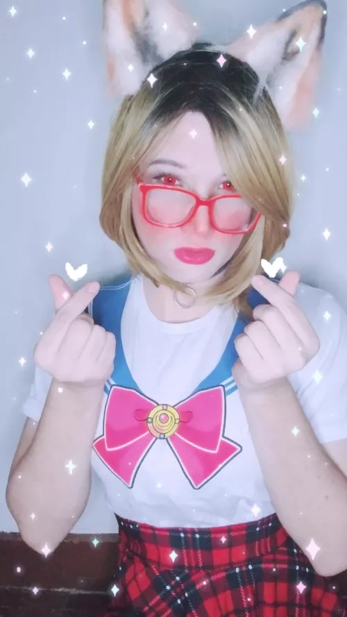 Heyy, i would love to make friends around here... by alvina06