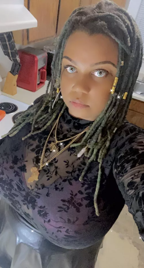 Heyy There by LoveyLondon